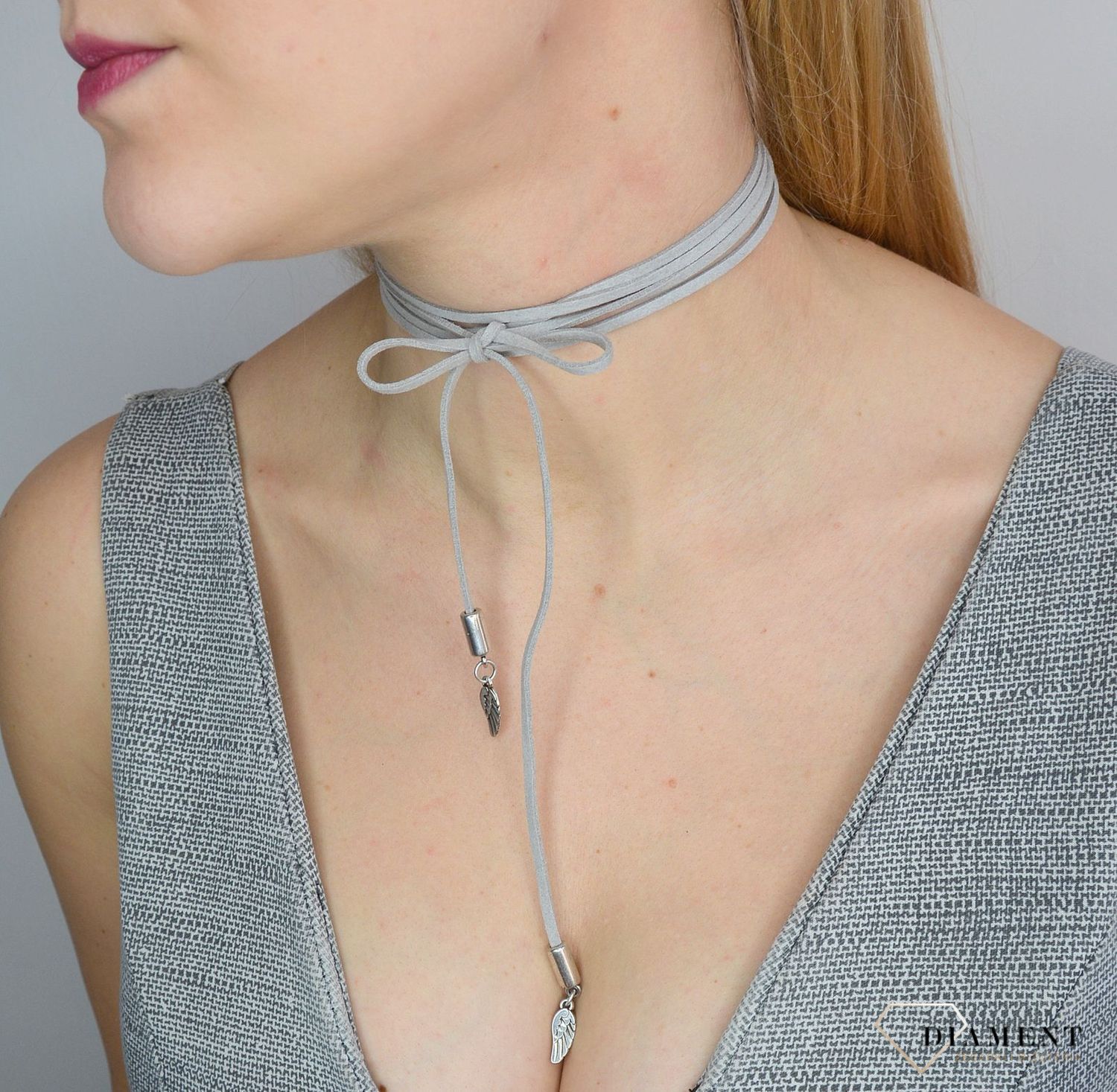 Naszyjnik choker bransoletka szary rzemyk ze skrzydłami.jpg